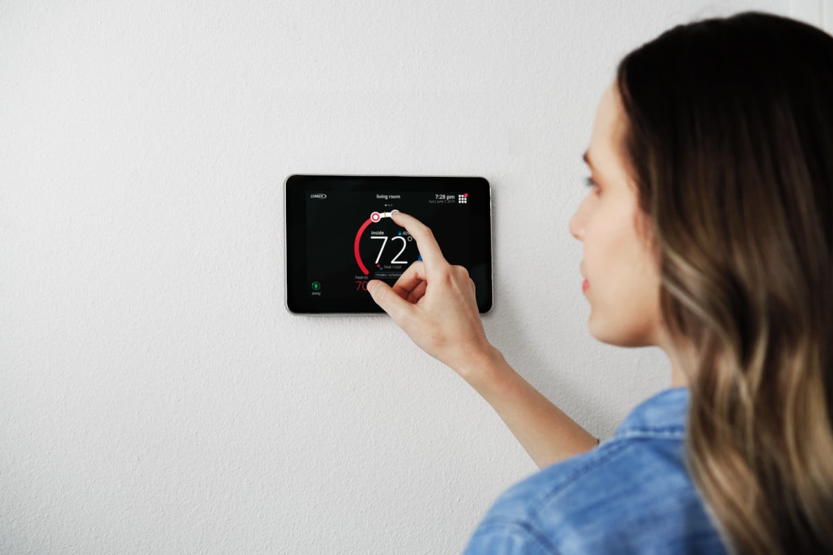 burgesons-changing-temp-on-smart-thermostat