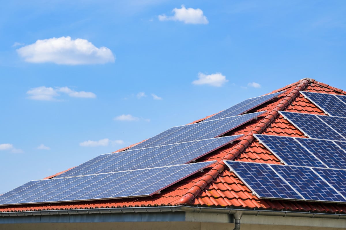 burgesons-solar-panels-on-the-roof-of-residential-buildings